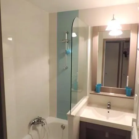 Lejlighed Front Pools