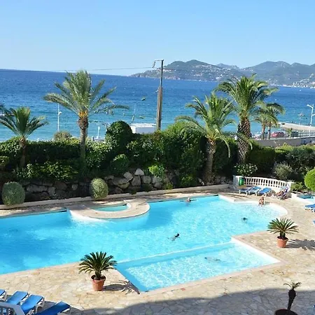 Front Pools Cannes