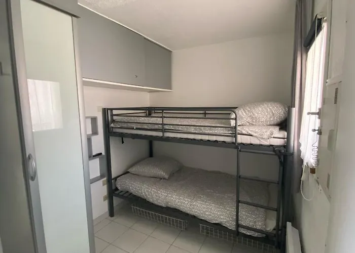 Front Pools * Cannes