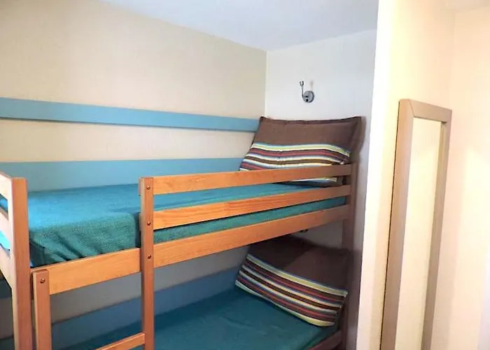Front Pools Apartman *