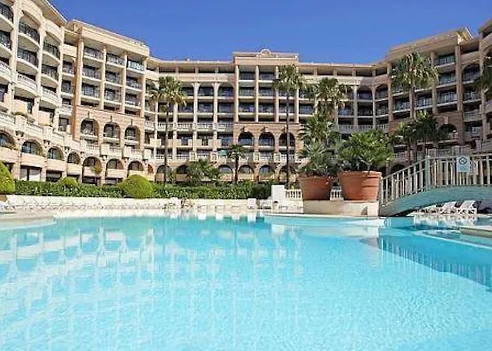 Apartman Front Pools *