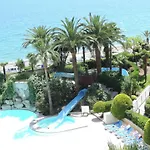 Apartmán Front Pools *